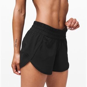Lululemon tracker running shorts